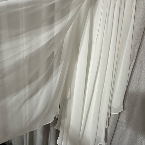 NWT David’s Bridal dress-soft white- size 10- long keyhole w/ beaded neck- - Picture 5 of 9